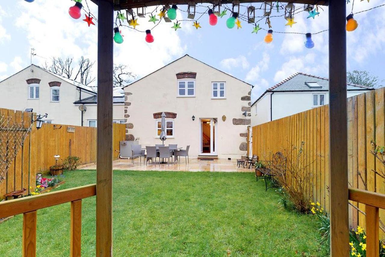 Tregarnedd Cottage 랑게프니 외부 사진