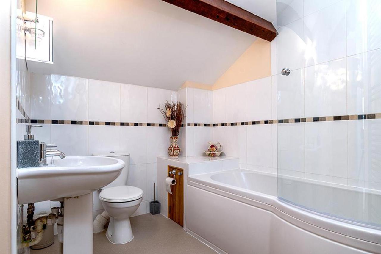 Tregarnedd Cottage 랑게프니 외부 사진