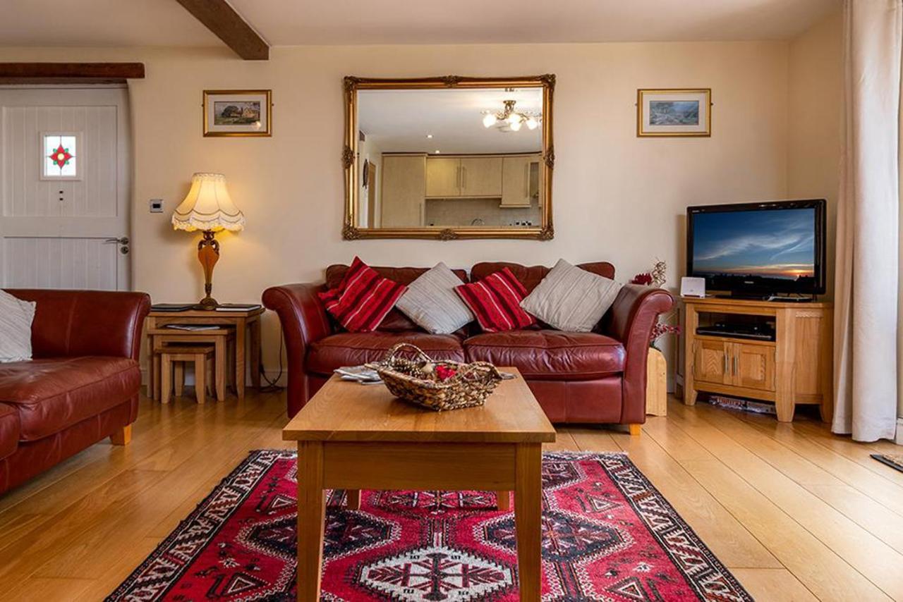 Tregarnedd Cottage 랑게프니 외부 사진