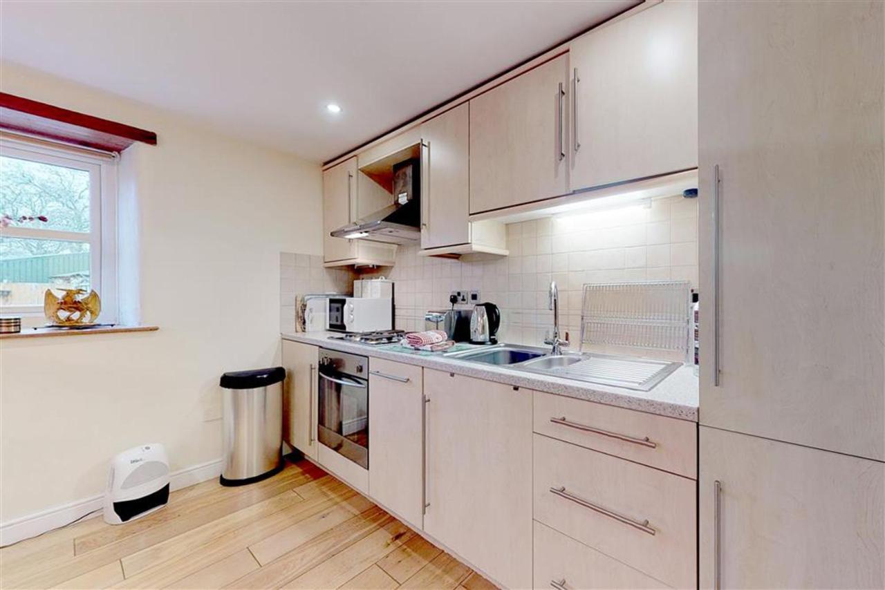Tregarnedd Cottage 랑게프니 외부 사진